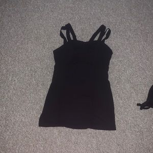 They are two tag tops they are both too big and I am just trying to make money$$